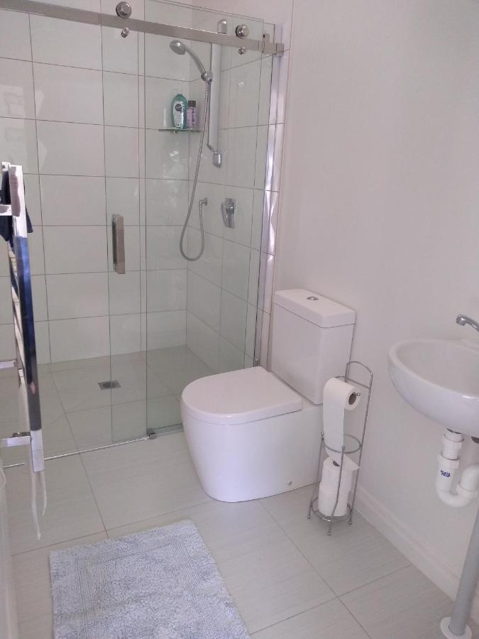 Quiet Location With View And Public Transport Apartment เวลลิงตัน ภายนอก รูปภาพ